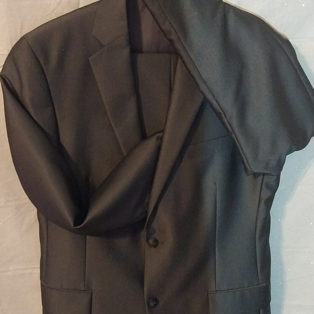 Silver/Grey mens Suite and Ties